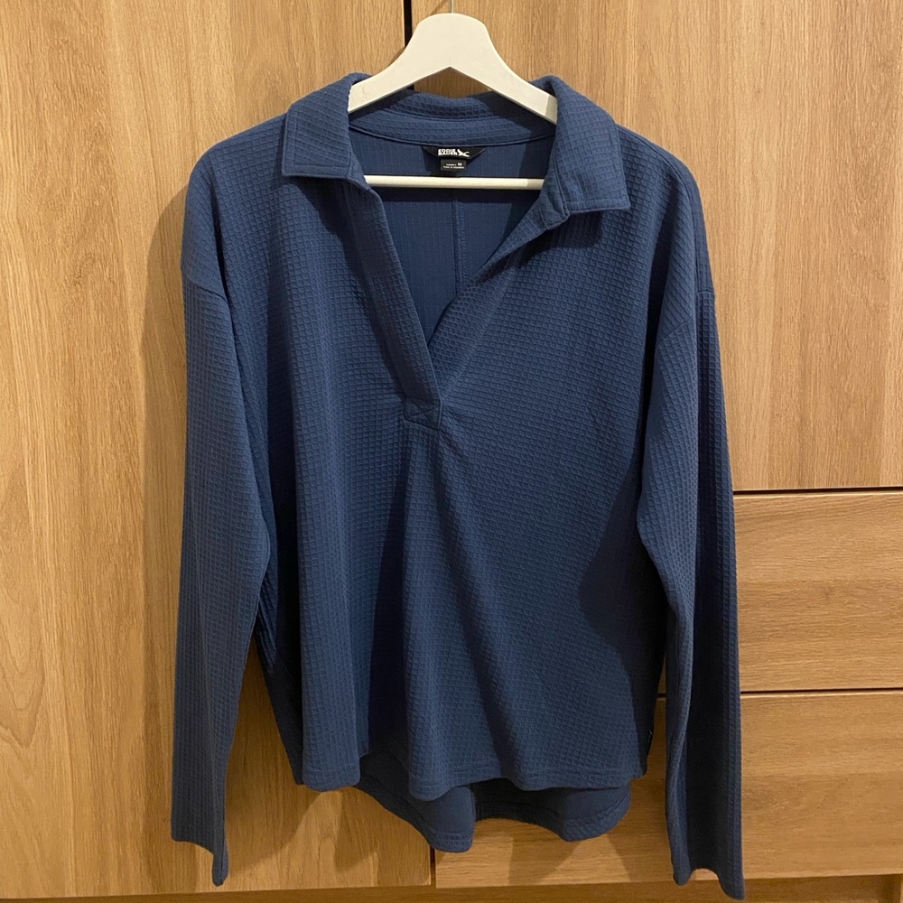Womens Eddie Bauer V Neck Collar Top